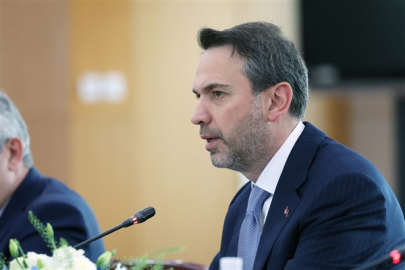 Bakan Bayraktar, İstanbul’da girişimcilerle buluştu