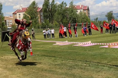 Erzurum’da Geleneksel Türk Sporları Şenliği düzenlendi