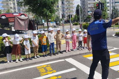 Kayapınar'da çocuklara trafik eğitimi