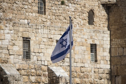 IDF: Gazze Şeridi'ne 90 yardım paketi havadan ulaştırıldı