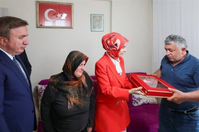 Bakan Göktaş’tan Erzincan'da şehit Ay’ın ailesine ziyaret