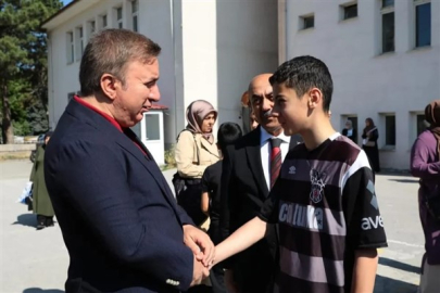 Erzincan Valisi Aydoğdu'dan LGS öğrencilerine moral ziyareti
