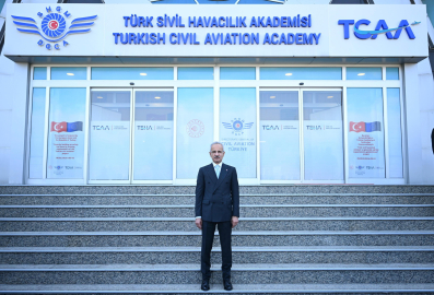 Bakan Uraloğlu, Tunceli'de AK Parti teşkilatıyla buluştu