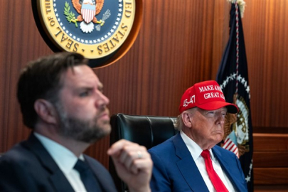 Trump, İsrail ile İran arasında ateşkes anlaşması olduğunu duyurdu