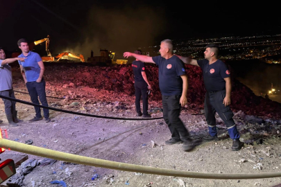 İzmir İtfaiyesi 48 Saatte 227 Yangına Müdahale Etti