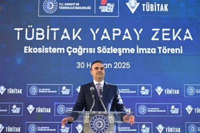 Bakan Kacır'dan girişimcilere yapay zeka çağrısı