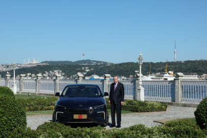 Cumhurbaşkanı Erdoğan, T10F'nin deneme sürüşünü yaptı
