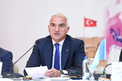 Ersoy: Hilalin ışığı, Gazze'ye uzanan umudun sembolü olmayı sürdürecek