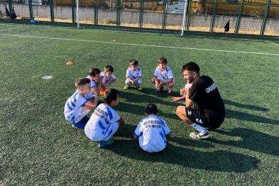 Gemlik Belediyesi'nin Yaz Spor Okulları sürüyor