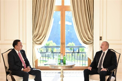 Aliyev, TDÖ Genel Sekreteri Ömüraliyev ile görüştü