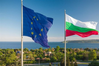 AB Komisyonu, Bulgaristan'a vereceği kurtarma fonlarının bir kısmını dondurdu