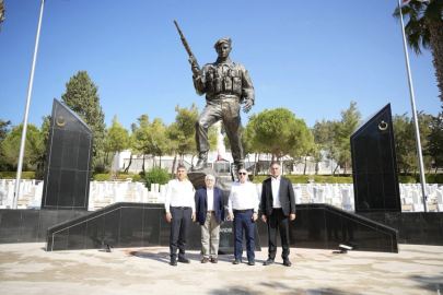 Özdağ, Boğazköy Şehitliği’ni ziyaret etti