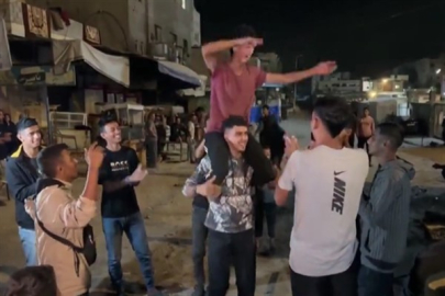 Gazze'de ateşkes anlaşmasının duyulması ile iki tarafta da neşeli anlar yaşandı