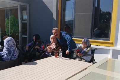 DEVA Partisi Mustafakemalpaşa heyeti, Yeni Yaşam Bakım Evi’ni ziyaret etti