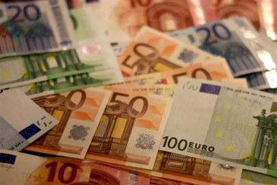 İnfo Yatırım: EURUSD paritesi haftanın ilk işlem gününü bir miktar değer kaybıyla kapattı