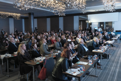 Türk Göz Doktorları Cerrahide Dünyaya Öncü Oluyor