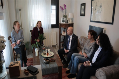 Özdağ, Mattia Ahmet Minguzzi'nin annesi Yasemin Akıncıları'ı ziyaret etti