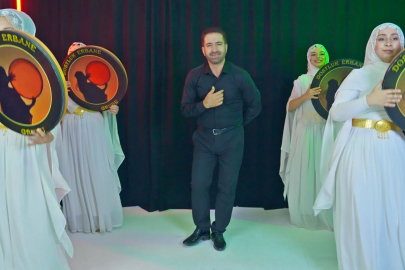 Samet Akdağ Halay ile Geldi