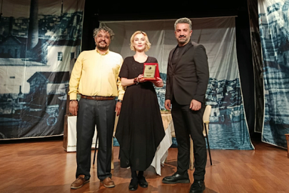 Kartal’da “Seni Alırsa Fırtına” oyunu sahnelendi