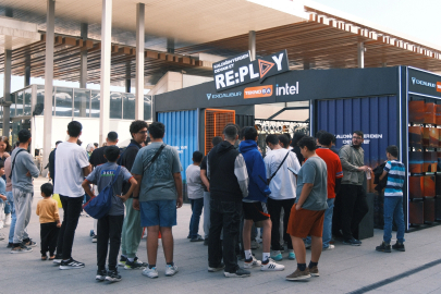 RE:PLAY Fırtınası Adana’da Esti 