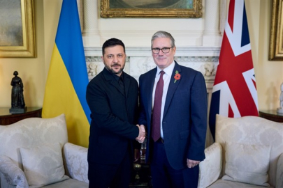Zelenski, İngiltere Başbakanı Starmer ile bir araya geldi