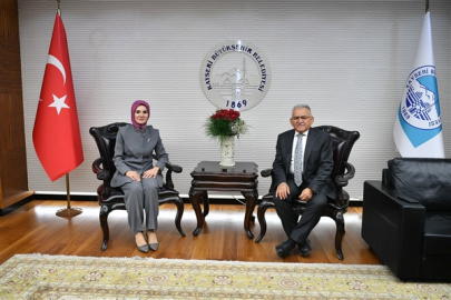 Bakan Göktaş, Başkan Büyükkılıç'ı ziyaret etti