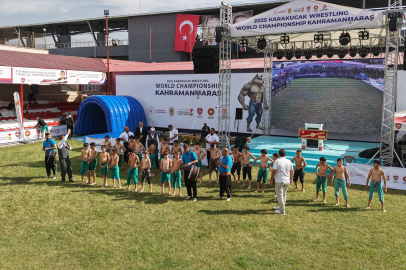 Türkiye Kısa Şalvar Güreş Şampiyonası Batıpark’ta Başladı