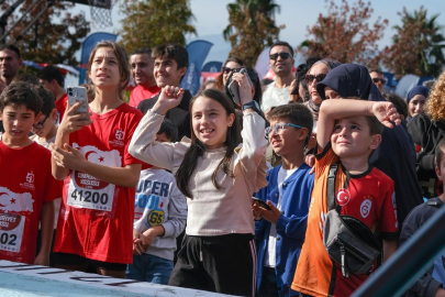 Kocaeli, Cumhuriyet Koşusu’na Akın Etti