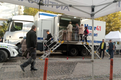 Hızır 41 Tüm Gücüyle Deprem Bölgesinde