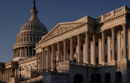 ABD Senatosu'nda yapılan oylamada Trump'ın gümrük vergileri geçersiz kılındı