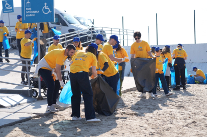 Kadıköy’de Sahil Temizliği