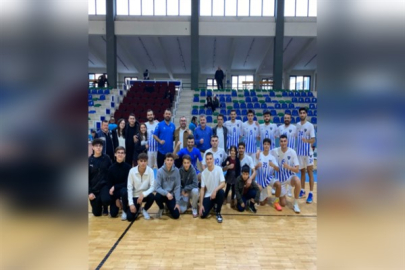 Karacabey Belediyespor Erkek Voleybol Takımı, İnegöl Belediyespor'u mağlup etti