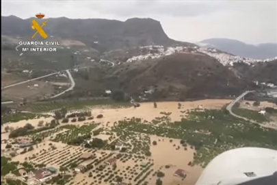 Valencia başkanı 2024'teki ölümcül sel felaketinin yönetimi nedeniyle istifa etti