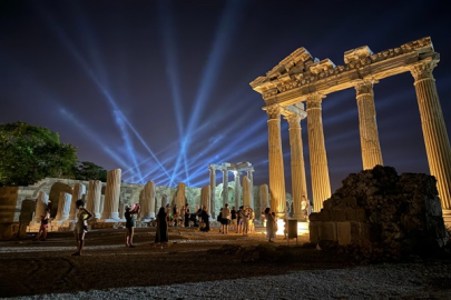 Bakan Ersoy: Antalya, Ekim ayında 2 milyon 216 bin 554 yabancı ziyaretçiyi ağırladı