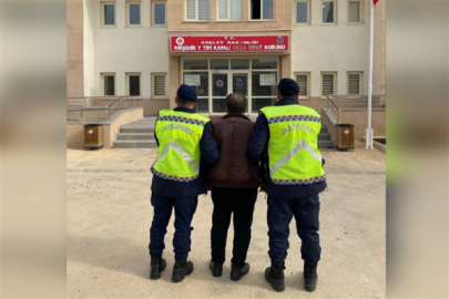 Kırşehir’de dolandırıcılıktan aranan şüpheli yakalandı