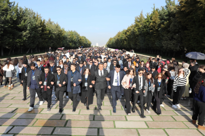 Bursalı Gençler Ata’nın Huzuruna Çıktı