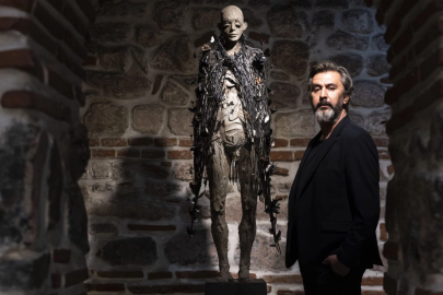 Ozan Ünal’ın “Rüya Hissi Süsler, Hafıza Anıyı” Sergisi Sona Erdi