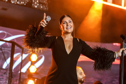 Sibel Can’dan Büyüleyici Bir Konser!