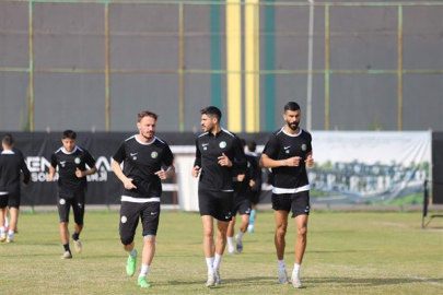 Şanlıurfaspor günü çift antrenmanla geçiriyor