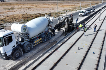 Konya Büyükşehir'den Yeni Tramvay Hattı İnşaatında Örnek Sistem