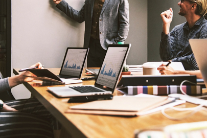 Fed'den faiz indirimi beklentisinde zayıflama altında aşağı yönlü baskı oluşturuyor