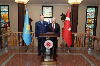 Bakan Güler, Kazakistanlı mevkidaşı Kosanov ile görüştü