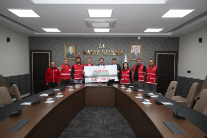 Hatay’da Gazze'ye destek kermes geliri Kızılay’a teslim edildi