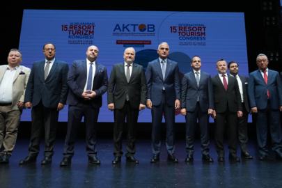 Bakan Ersoy, Uluslararası Resort Turizm Kongresi'ne katıldı