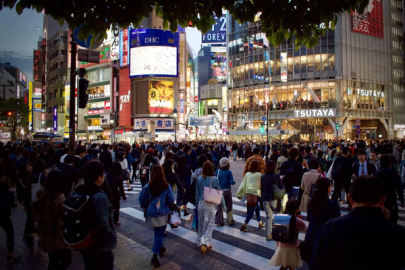 Japonya 135 milyar dolarlık teşvik paketi açıkladı