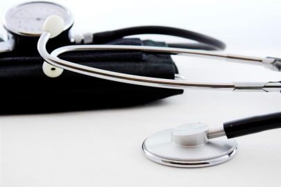 Birleşik Krallık’ta reçete ücretleri donduruldu