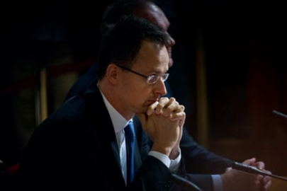 Szijjarto: ABD’nin yaptırım muafiyeti sayesinde enerji arzımız güvence altında