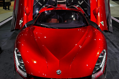 Alfa Romeo 33 Stradale ve Tonale Los Angeles Otomobil Fuarı’nı İtalyan Cazibesiyle Renklendirdi!