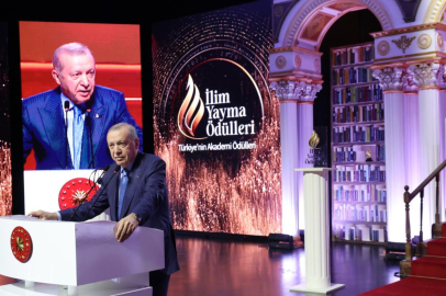 İlim Yayma Ödülleri Erdoğan tarafından verildi