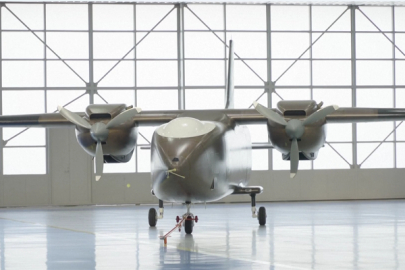 Çin’in sıfır karbon emisyonlu hibrit uçak motoru sergilendi